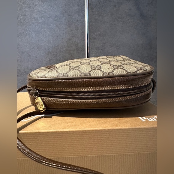 **Sold Via Vestiaire Collective** Gucci GG Sherry Line Handbag - Picture 14 of 15